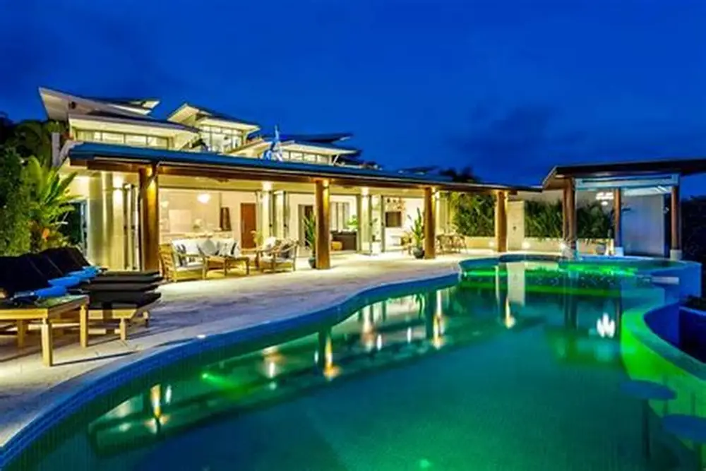 Villa for sale - 4BHK — image 1